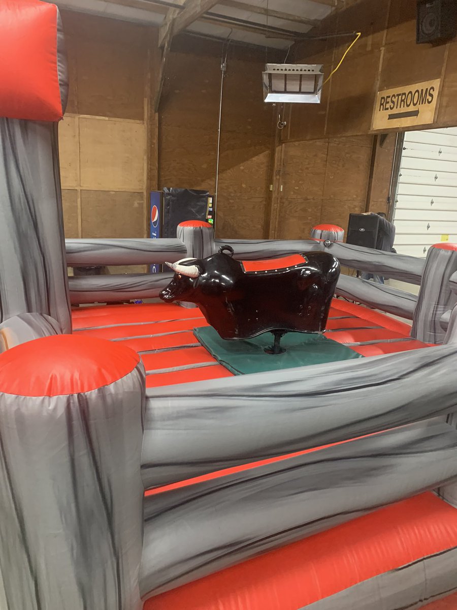 Bout to go down!!! Mallie’s 16th Birthday Party.🎉🎉🎉🎉🎉