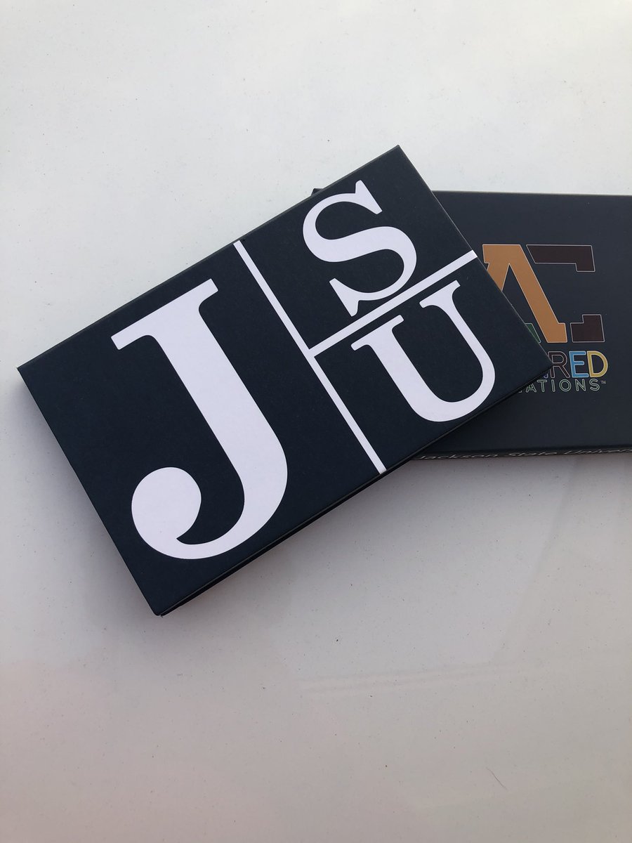 AdmiredCreation's tweet photo. Congratulations to the SWAC Champions!! Ladies celebrate by purchasing this cute JSU Eye Shadow Palette on our website. Follow us on IG: @admiredcreations_ Retweet this post! We trying to go viral 💙🤍🙌🏽 #swacchampions #jsu #2021swacchampion #jacksonstate https://t.co/k5AewKy3oJ