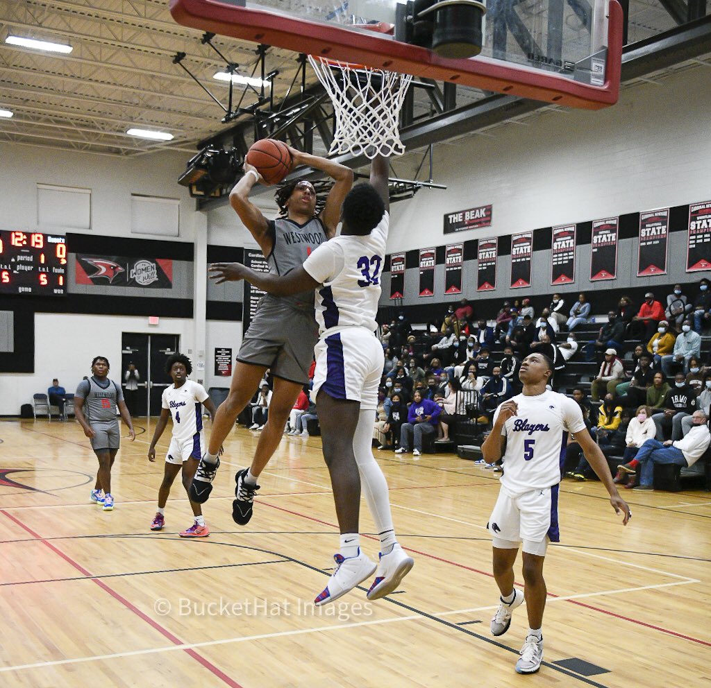 BucketHatImages tweet media