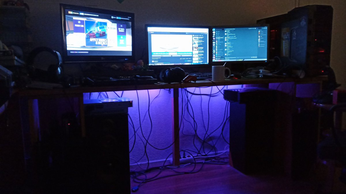 "clean up your cables" NO. MIND YOUR OWN FUCKING CABLES.