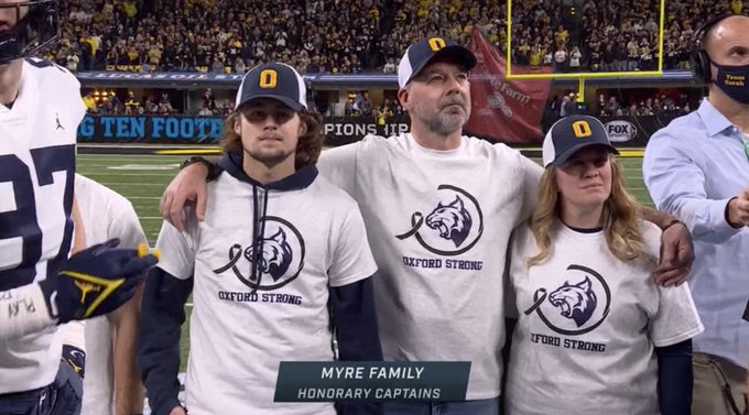 The family of Tate Myre are honorary captains for the University of Michigan in the Big 10 title game tonight.

#OxfordStrong