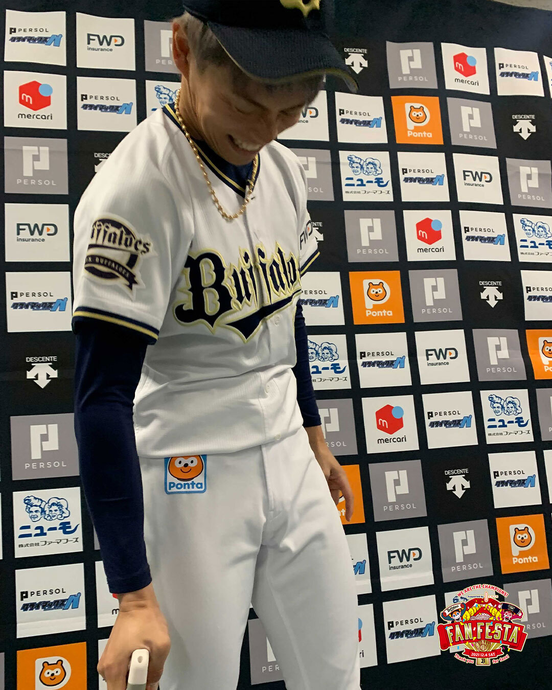 オリックス・バファローズ - オリックス・バファローズ＊山岡泰輔＊ユニフォーム オリックス・バファローズ 応援グッズ SIZE O ネイビー DESCENTE