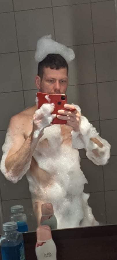 chrisjking7's tweet photo. Still celebrating todays win @stanthekopite @WestHam #foreverblowingbubbles https://t.co/qi1AO0JKZj
