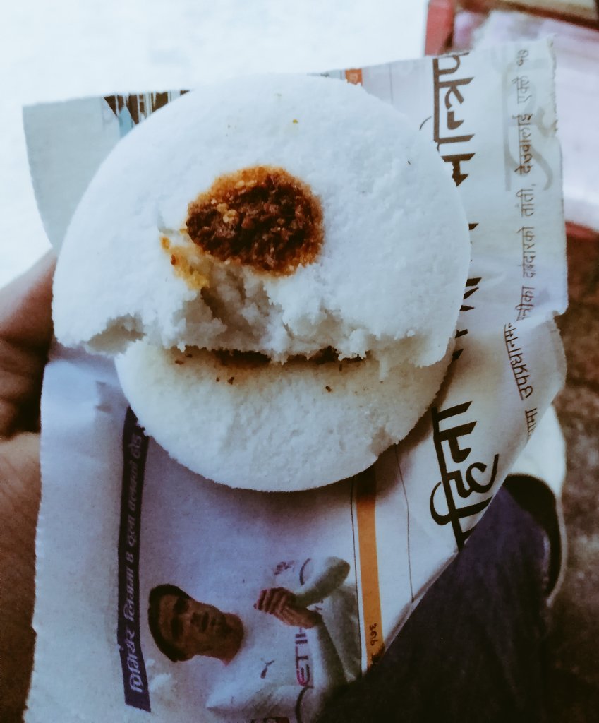 Waa_ta_si's tweet photo. आउनुस , खाजा खाउ 😉
#bhakka
#Jhapa https://t.co/Tg2lkOLKLe