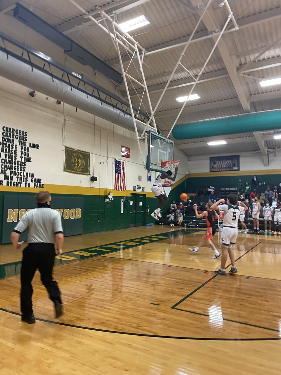 Drake Powell with the dunk ‼️‼️‼️