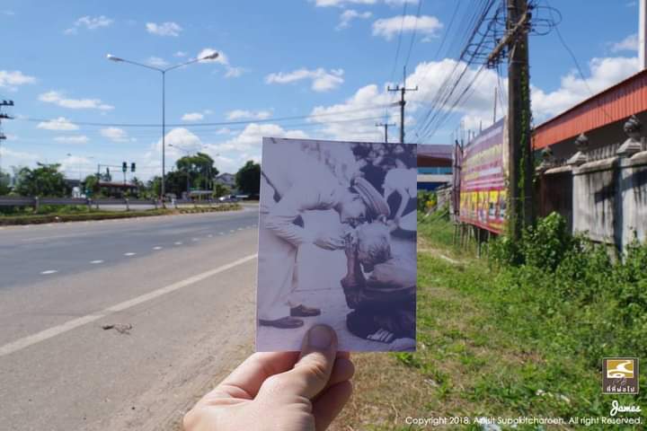 Thammas59237142's tweet photo. แยกที่เคยรับดอกไม้จากหญิงชรา ไหนใครว่าไม่เจริญ https://t.co/yvonWA94cJ
