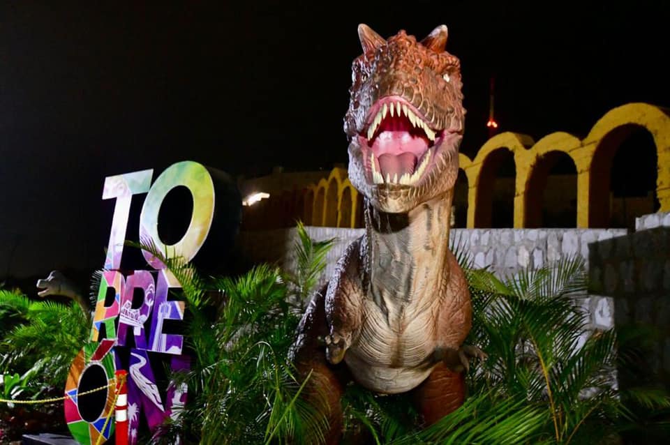 mrikelme's tweet photo. 🦕 Mañana 5 de diciembre es el último día para visitar la #ExposiciónDeDinosaurios del #PuertoNoas. ¡No te la pierdas! Ya estamos trabajando con el Museo del Desierto en nuevos proyectos que puedan quedarse de manera permanente. https://t.co/FqZzXoyWyy