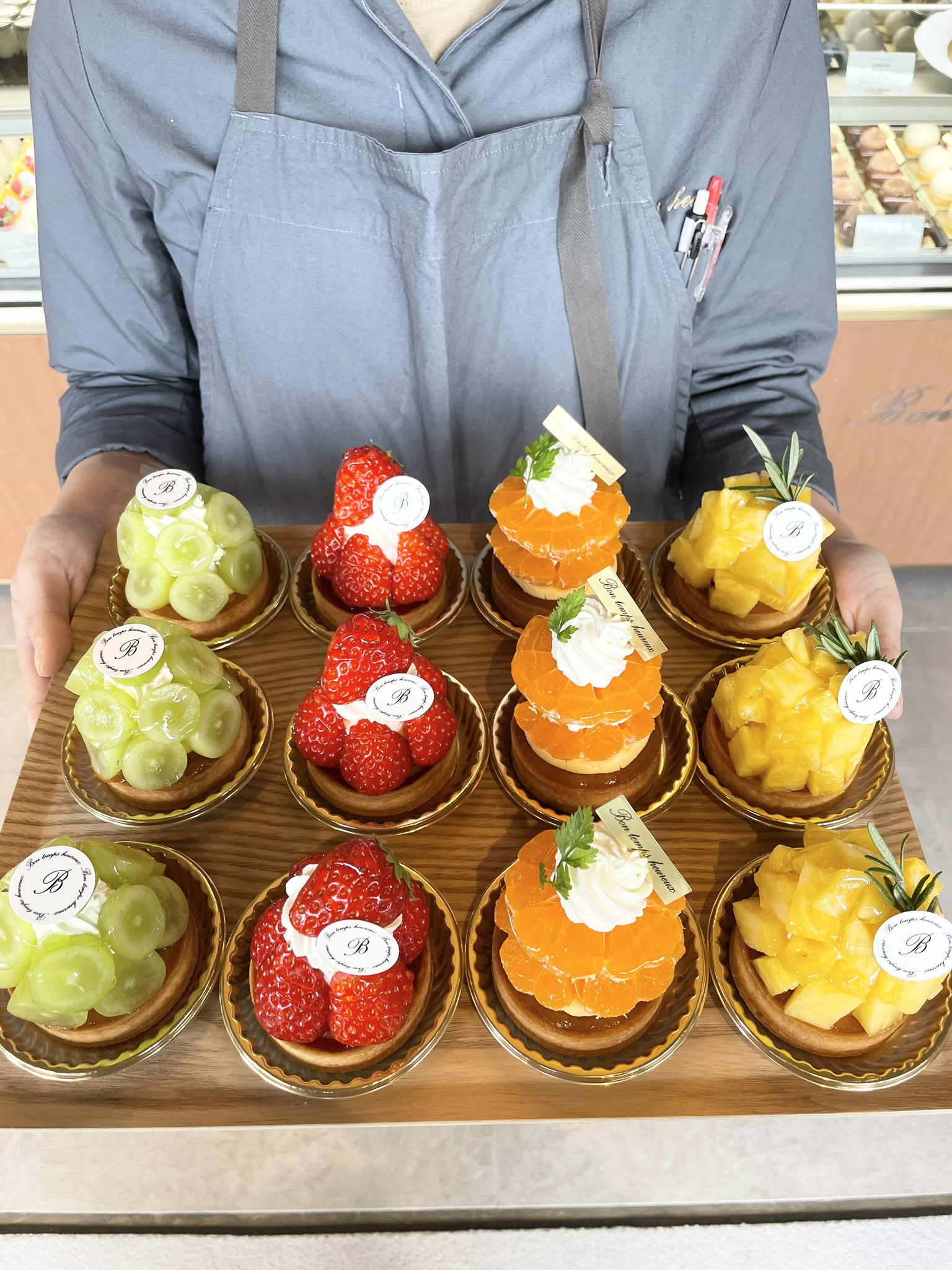 名古屋グルメ ナゴタベ Auf Twitter Bon Temps Heureux 尾張旭店 愛知県尾張旭市印場元町2 6 5 12月1日グランドオープン 見ただけで分かる 絶対美味しいケーキの数々 ガトーショコラやショートケーキなどの定番からスタイリッシュなオシャレ ケーキ 焼菓子