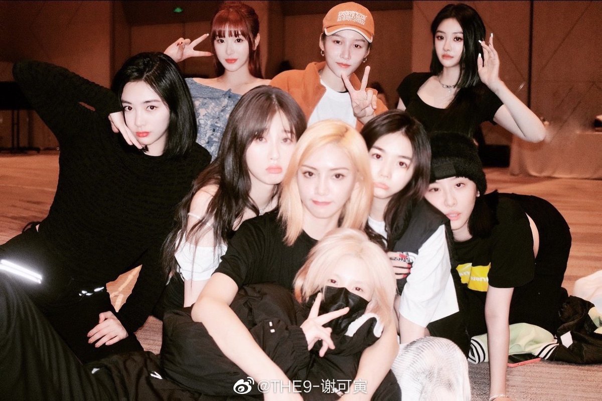 keyinpictures's tweet photo. 211205 keyin weibo update
"It turns out that there will be no THE9 from now on...
That's it..."
Happy Graduation THE9 π€
#θ°’ε―ε―
#KEYIN #XIEKEYIN https://t.co/2tDJ82fKby