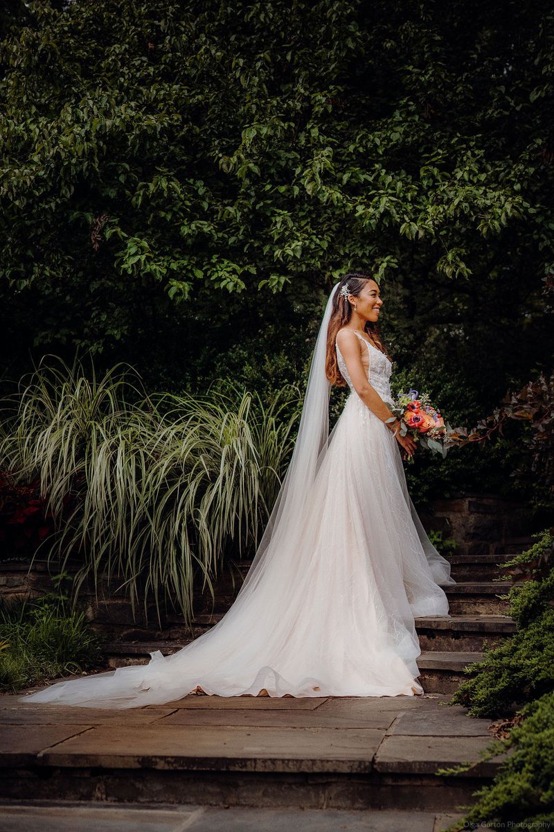 Beautiful bride Shanna at Brookside Gardens, MD.

#gurtonphotography
#olgagurtonphotography
#marylandweddingphotographers
#bridalshoot
#weddingdayinspiration