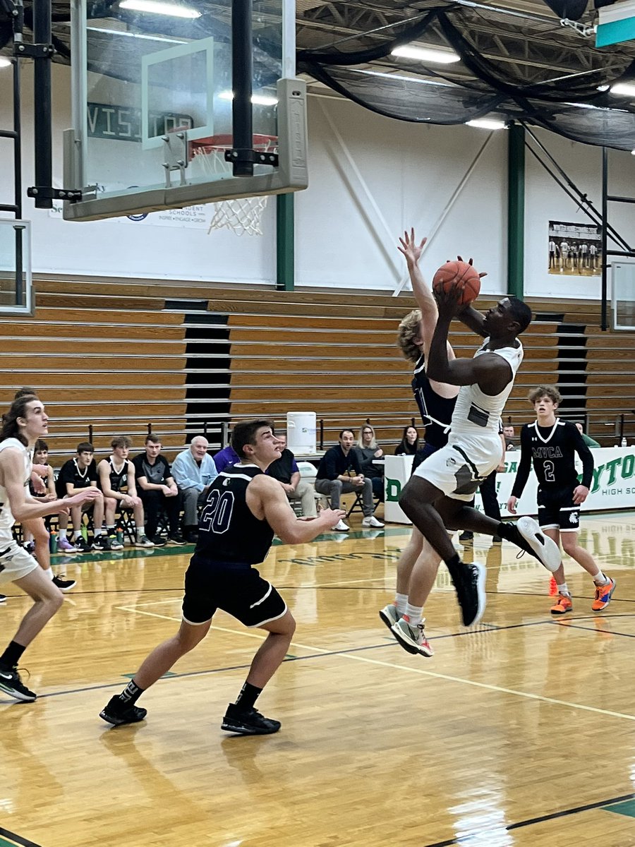 BasketballDad2's tweet photo. ⭐️⭐️⭐️⭐️⭐️ effort by the Green Devils tonight! Dayton improves to 2-1 on the season with win over MVCA. #GoGreenDevils https://t.co/J6g7BeT6L7
