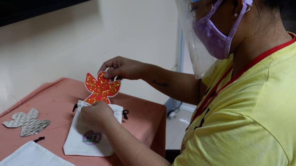 SPARKphils's tweet photo. This year, we are partnering with Embassy of Switzerland in the Philippines and @smsupermalls to sell sustainable Christmas angels made by women communities around the country. 

Together, let us be #AngelsforAngels! https://t.co/5wQ2toAiK5