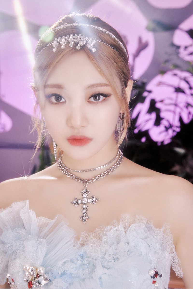 NINGNlNGG's tweet photo. “go confidently in the direction of your dreams” 𓈒 ⊹ 𖥔 ᨵ with that saying, we’ve been following the direction of our dream since day one till we arrived at this station. buckle up, the RE:masterpiece of Dreams Come True by BoA senior will be released soon! ♥︎ https://t.co/wAcHucNIt8