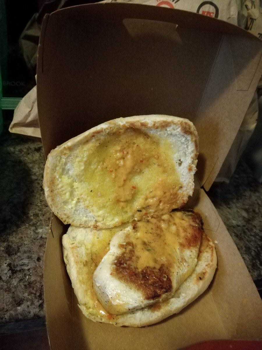 ThabangAphane's tweet photo. @NandosSA I was really looking forward to trying out the prego meal recommended by my wife. My experience at Jabulani mall however has taken me off it. Shameful appearance, 35 minutes to prepare, what's worse, the fillet was uncooked and I had to put it in the oven longer. hai🙈 https://t.co/e2IjxDjAaS