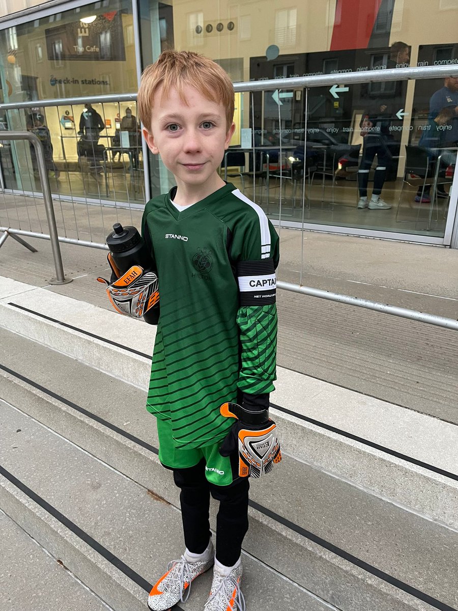 forreststacey72's tweet photo. Last festival of 2021, sad we aren’t allowed to watch but so proud of what J has achieved this year. He has taken up the position of Goalie for his team & is one of the captains for today’s festival ⚽️ 🥅 @FernieleaSchool #Goalie #Confidence #CBC13 #Achieve https://t.co/VV3FeTus32