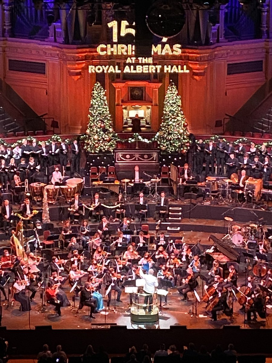 Tate_Mrs's tweet photo. @rahchristmas 150 years of Royal Albert Hall and Royal Chorister Society. Christmas Carol Concert #2021isfun https://t.co/r9QOQwh8H0