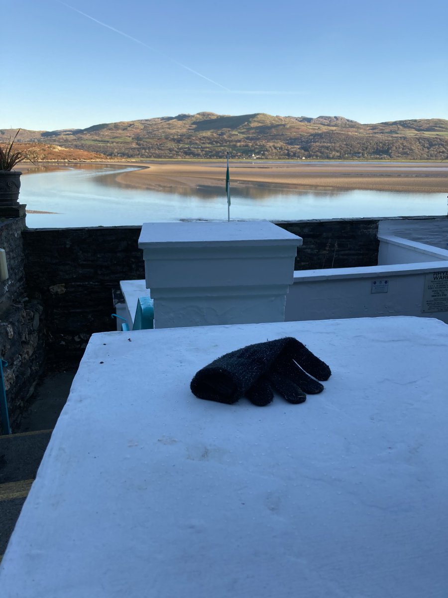⁦<a href="/singleglove/">lostglove</a>⁩ - Portmeirion