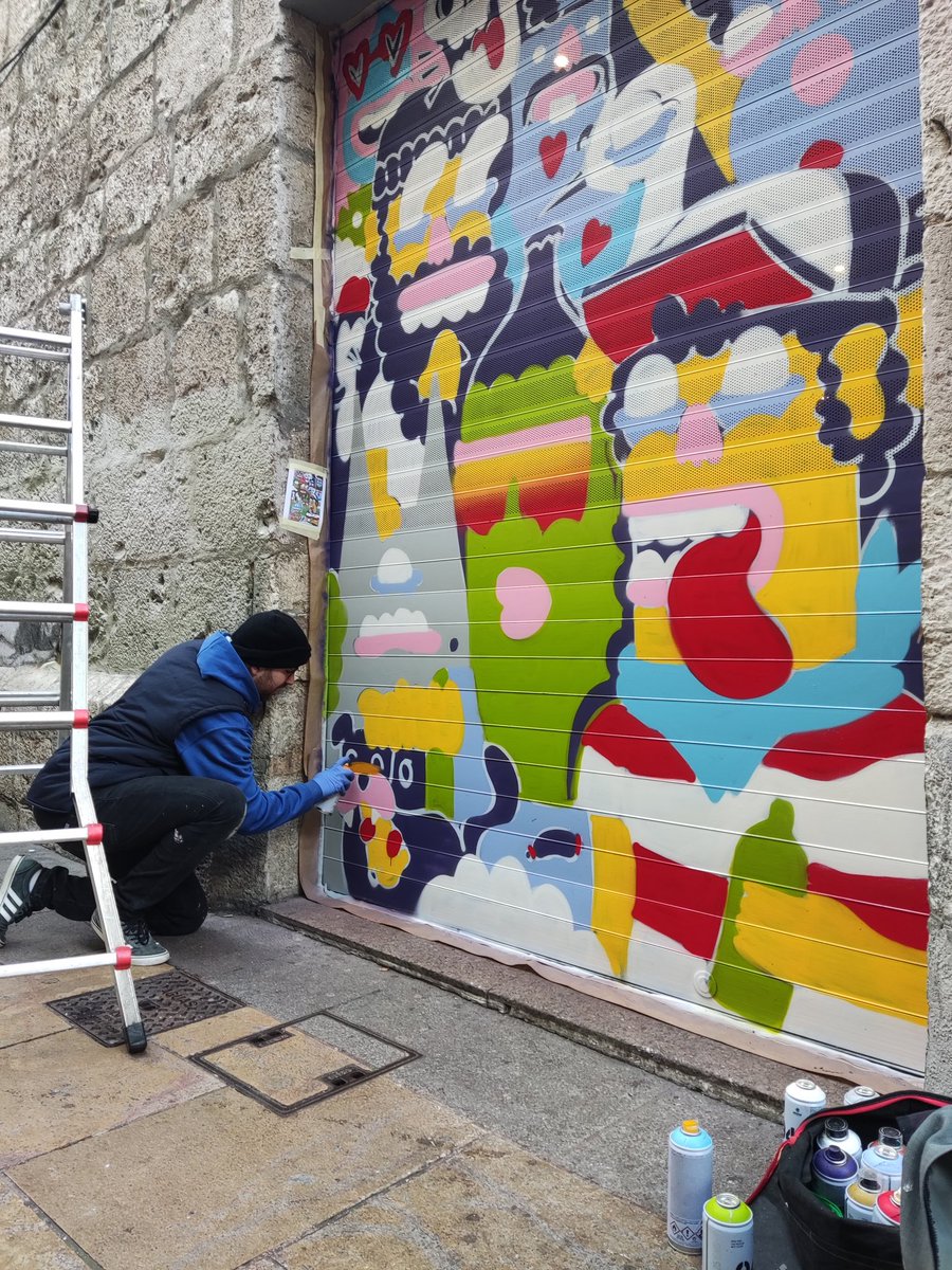 Businirmaslejos's tweet photo. ARTE URBANO
Estos son algunos de los murales que han participado en el concurso  #GranoAGranoTribu organizado por @tribufestival desarrollado en diez locales de hostelería del centro histórico de #Burgos
#StreetArt https://t.co/H8pv3dnZIz