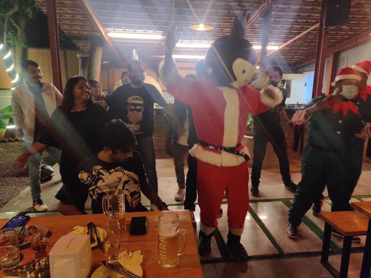 Humans of Bangalore, if you're in or around #Koramangala do visit <a href="/bira91/">Bira 91</a>'s Taproom right away!!
✨
Bira Monkey has turned into #SantaClaus and has gifts for all of us!
✨
As someone put it aptly, it's a Christmas Miracle

Proof!