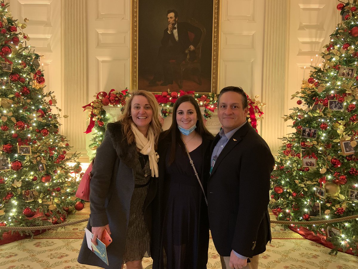 diazfdavid's tweet photo. Fun morning touring the beautiful decorations in the East Wing of the White House. Staff did a great job, the music was ideal, and family loved it. Grateful to be #NSC46 https://t.co/GNiPNIDLmF
