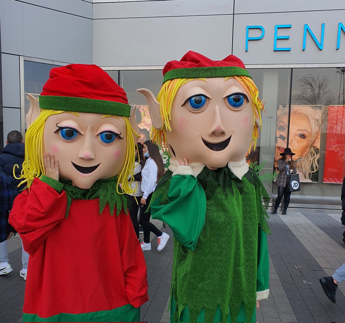 Be sure to take an Elfie with the elves today at <a href="/atLiffeyValley/">Liffey Valley</a>