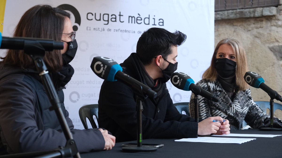 ajsantcugat's tweet image. .@cugatmedia i les entitats de la Taula de Salut Mental han fet possible el programa especial dedicat a @la_marato. Gràcies @amiairebcn @Ateneu @tallermoragas @Assadegam i Dapsi. Un programa que també ha comptat amb l&apos;alcaldessa @mireiaingla i la regidora de Salut @GemmaAristoy