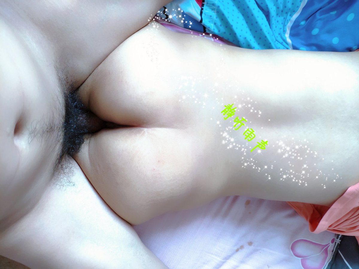 Howarey70133452's tweet photo. 小娇妻  #暴露 #反差 #淫妻 #人妻 #夫妻 #大屁股 #淫荡 #母狗 #肥臀 #少妇 #老婆 #妻子 #露出 #夫妻情侶 #奶子 #bigass #hugebutt #ass #wife https://t.co/0NyaXfM5nt
