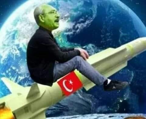 Şimdi Uzay düşünsün, geliyor gelmek de olan :)) 

#Turksat5B