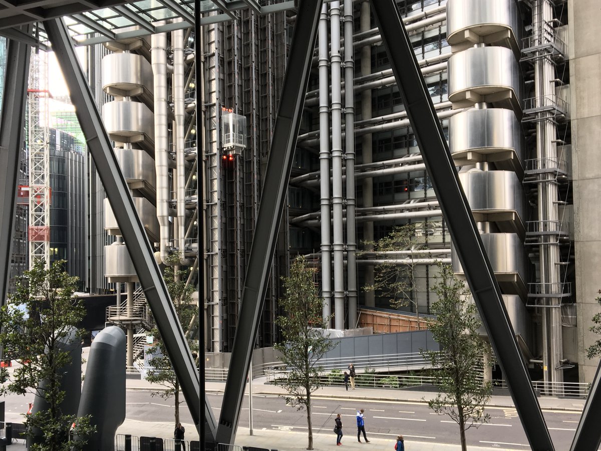 JohnMcelgunn's tweet photo. I will never forget first seeing Pompidou as a kid. I thought Lloyds was a space ship. It was a privilege to join Richard and team in 2001.
We will miss his guiding principles, his charisma, his style, his architecture, his politics, his drive and his parties. RIP Richard Rogers https://t.co/68dkVoTbJE