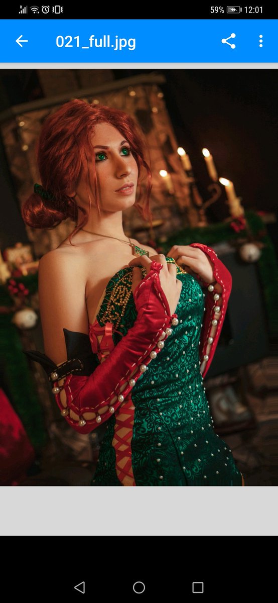 Everybody likes Christmas Trees, but what about a Christmas Triss? 😛 Today the second season of Witcher is out on Netflix, have you already started it? I'm going to to it this evening! PH: @dcphotocosplay #TheWitcherNetflix #TheWitcher #trissmerigold #christmas