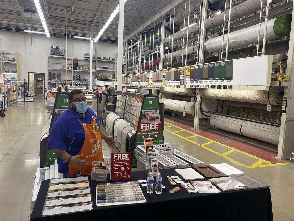DanielleSConner's tweet photo. After closing on a $29K cabinet makeover lead, Luis took his talents to the floor! Luis, thank you for all that you do! #Specialty #LeadEvent #drivingsales 💰🧡 https://t.co/mm4YxxEPxj