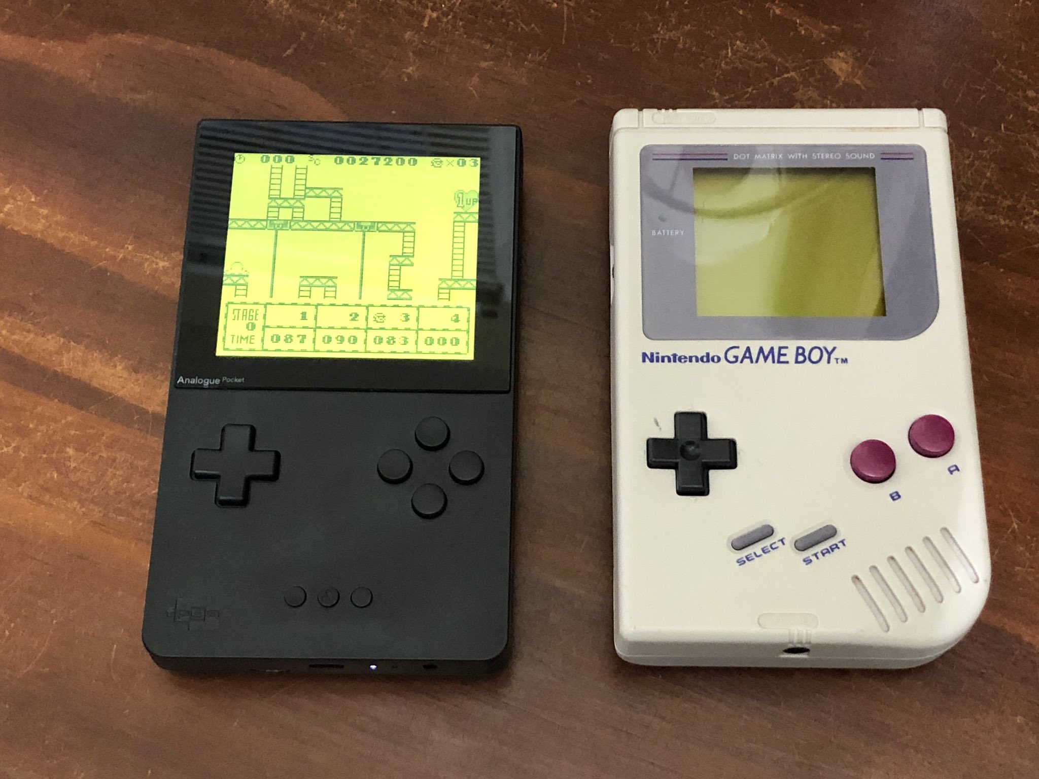 40％割引【2021春夏新色】 Analogue Pocket + GBA Everdrive x5 Mini 家庭用ゲーム本体 テレビゲーム