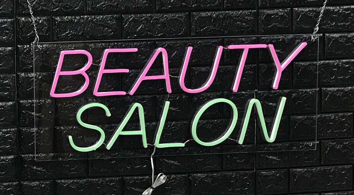 WendyLe83985314's tweet image. &quot;BEAUTY SALON &quot; LED Flex sign from our very own customer.

We can customize any design within 24 hours with price quote.
Check out with coupon code WENDYARTER20 save $20 off
Email: wendy@arterneon.com
Call/text: (562) 802-4141
#LEDFlex #CustomLEDFlex #Neon #Signs