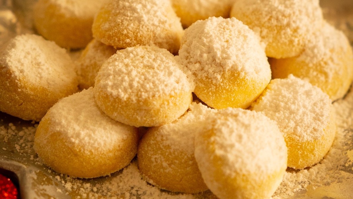 willmixen's tweet photo. 🤩 Traumstücke aus dem Thermomix® sind zartes Buttergebäck, das noch warm aus dem Ofen mit Vanillepuderzucker bestäubt wird. 🍪

https://t.co/XrjjLrdUTX

#backen #plätzchen #traumstücke #plätzchenbacken #willmixen #willmixende #thermomix #bestofthermomix  #thermomixliebe https://t.co/vMcbhDeFFQ