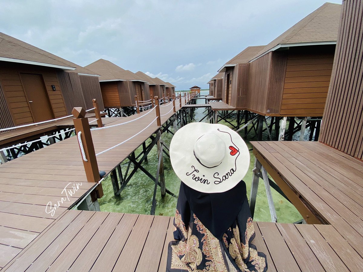 saratwin113's tweet photo. Really cute resort up ahead 🤎

🏝 Sea Star Resort Semporna, Sabah https://t.co/3Ko0Y6QPoa