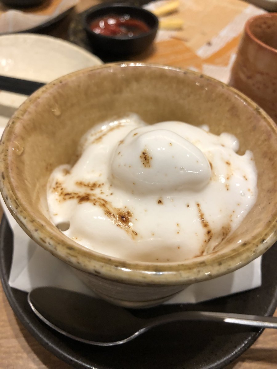 YI01118171's tweet photo. このかまくらプリンとやら美味しすぎたぞ！？ https://t.co/YAgPVGiEac