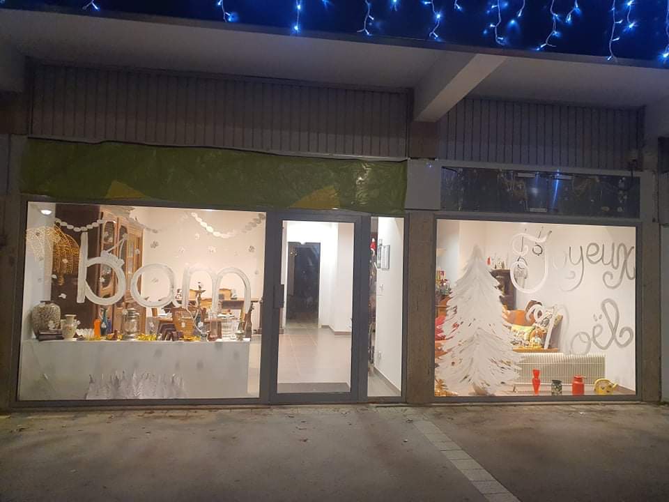 TzcldBAM's tweet photo. La boutique est située sur la place Vauban à Bouffémont ! https://t.co/inoXGCeCsB