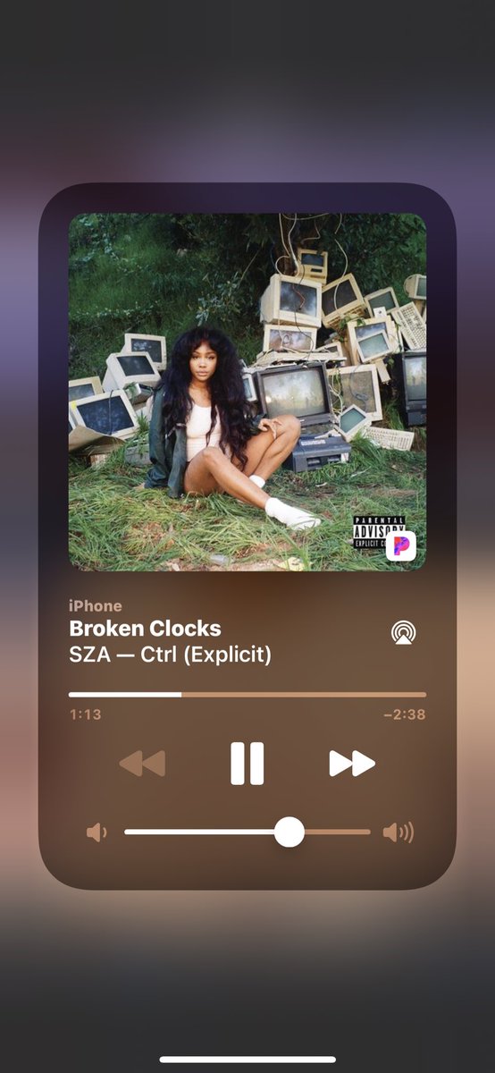 jqueen1187's tweet photo. ⁦@sza⁩ Nothing but love….. my day not right if she not playin or ⁦⁦@HERMusicx⁩ 🥰🥰🥰 https://t.co/yeXn55iw5d