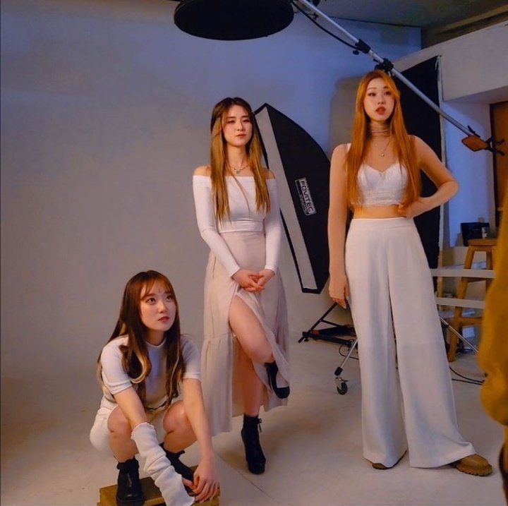 FG-Tn-dXwAMUTj4?format=jpg&name=900x900