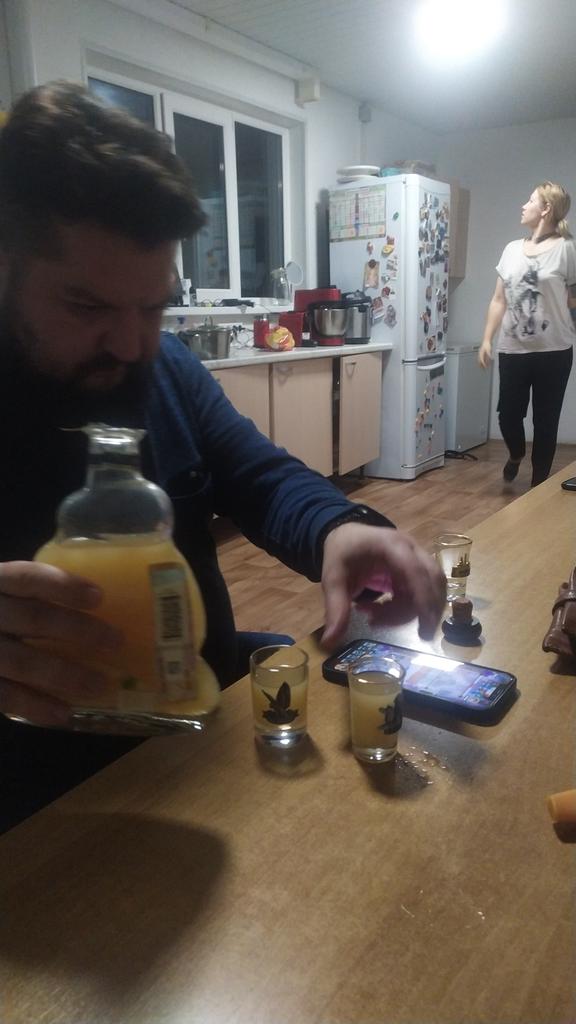 И к новостям для тех, кого с нами нет. 
Домашняя лемончелло от <a href="/NazzOPooh/">Летов и Арбалетов</a>