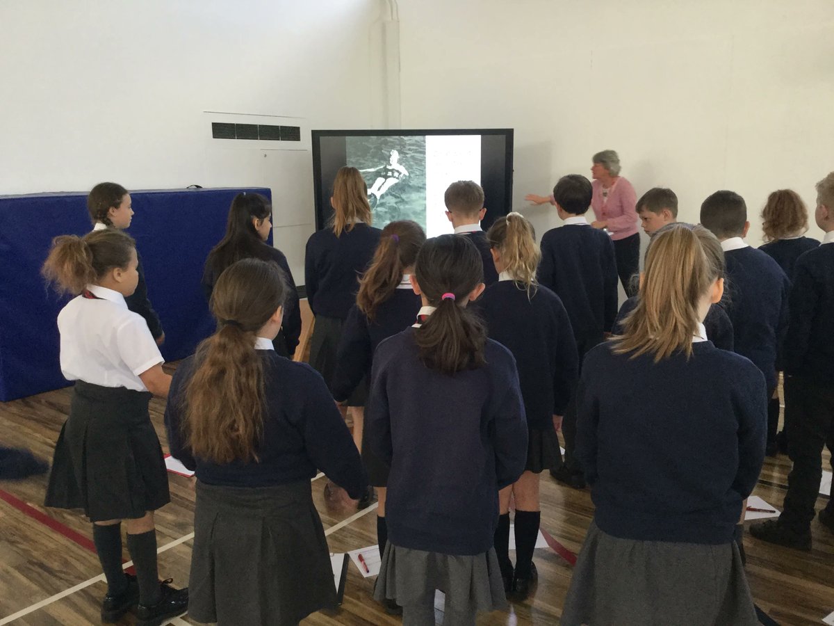 BrineMemories's tweet photo. "What I have enjoyed most about this project has been seeing young people’s enthusiasm for Droitwich’s almost-disappeared Spa heritage and older townsfolk’s pleasure at contributing memories that have helped to spark this enthusiasm. Sue" Thanks @HeritageFundUK for #brinememories https://t.co/QzBnDCncO1