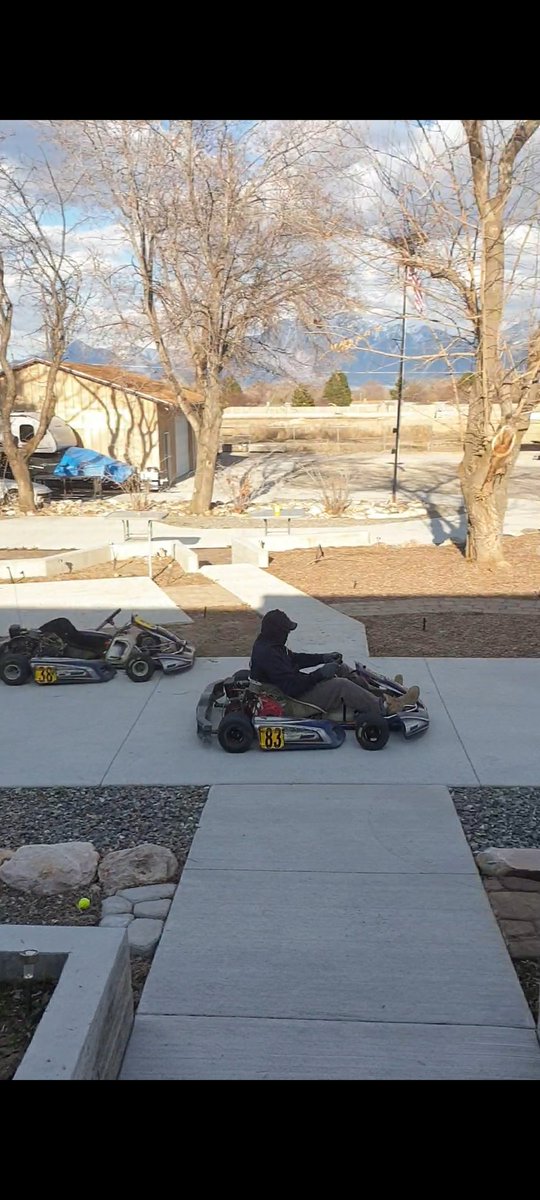 Johnny45269377's tweet photo. @WOLF_Financial My Kart #backyardtrack you can't let anything else enter your mind or it will hurt. 😆 #Focus #Adrenaline https://t.co/pLAlcS9X0o