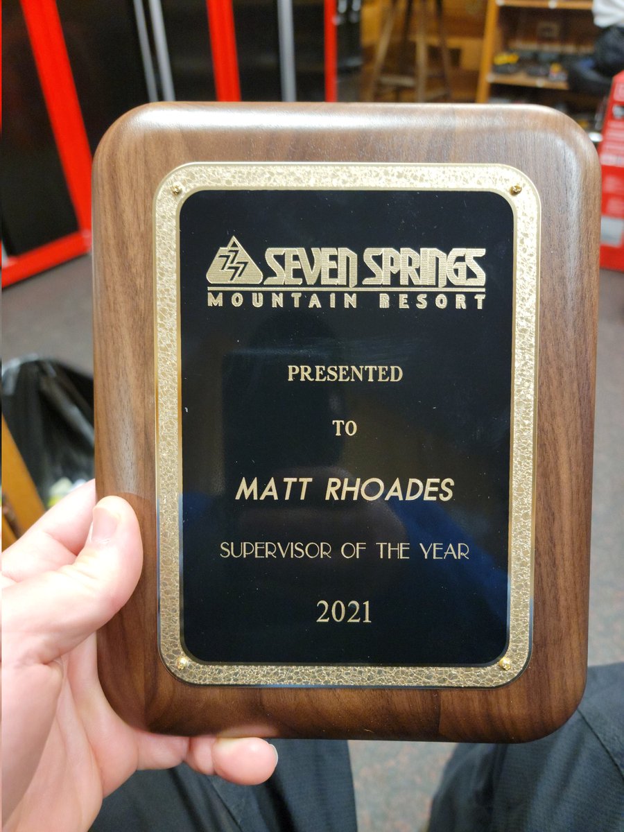 MattWRhoades's tweet photo. Rare moment of sincerity from me. I'm incredibly honored. I manage a fantastic group of people. #skipatrollifestyle #skipatrol #skipatroller #skipatrollife https://t.co/MzEPIN6zs3