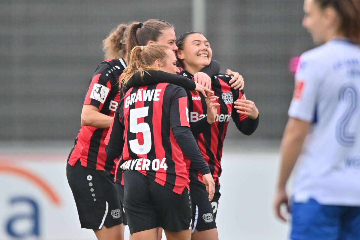 DFB_Frauen's tweet photo. Frankfurt und Leverkusen punkten in ihrem letzten Spiel des Jahres ✅
#DieLiga #SCSSGE #B04FCC https://t.co/Pp3qmxIGnd