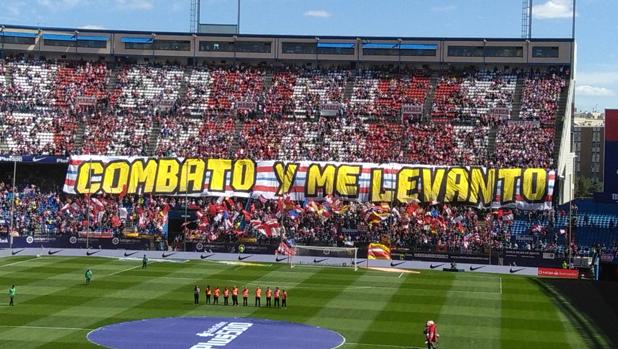 Caer, pelear y levantarse. 
Caer, pelear y levantarse.
Caer, pelear y levantarse.
Caer, pelear y levantarse. 

Esto es el Atlético de Madrid, no nos enseñaron otra. 

Cuando menos lo merezcas, cuando más lo necesites. ¡Traidor quien ceda!