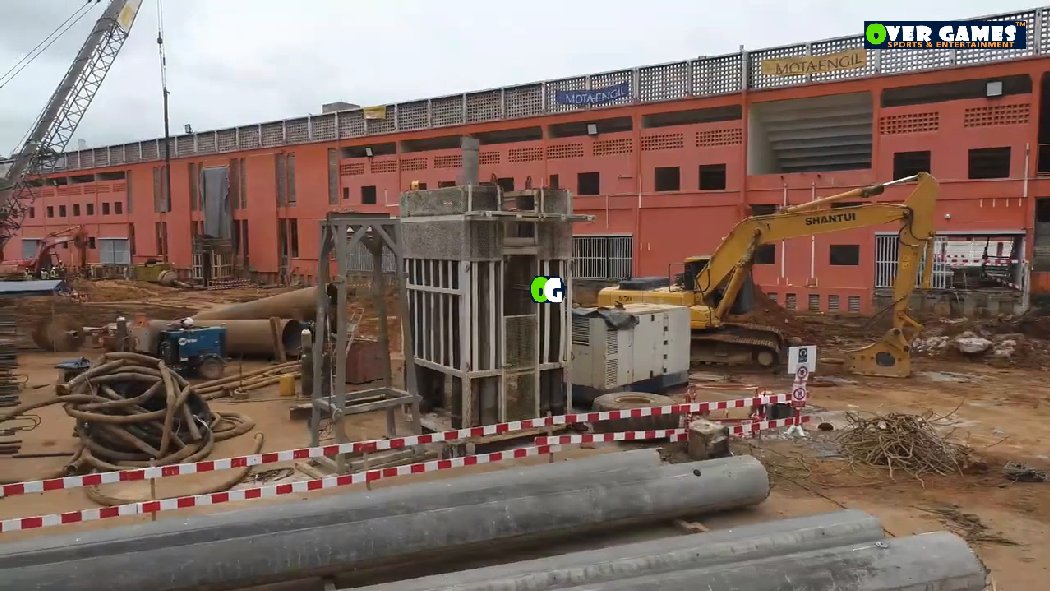 DigitalSoft_'s tweet photo. Les travaux de l’extension et de la modernisation du Stade Félix Houphouët-Boigny on effectivement débutés.
🇨🇮 Côte d'Ivoire 
#StadeFHB #FHBStadium #AFCON2023 #CAN2023
🌟#DigitalSoft🌟 https://t.co/gfaRsZkmtB