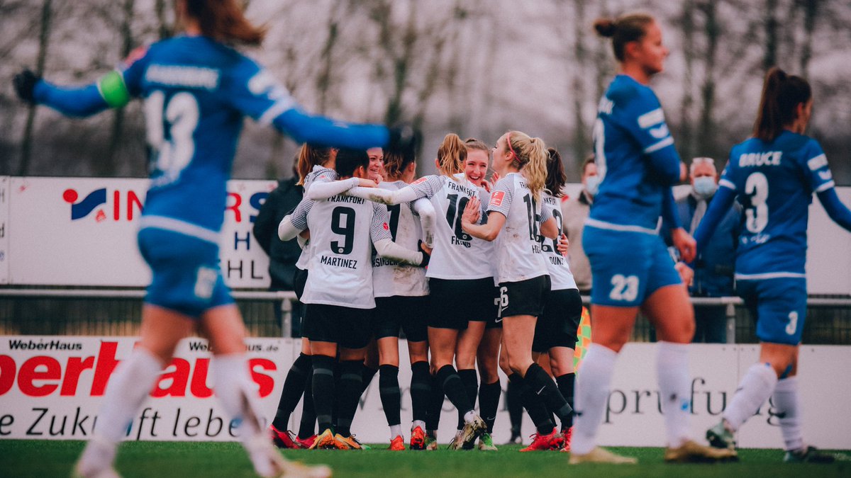 EintrachtFrauen's tweet photo. 3⃣ Punkte zum Rückrundenstart ✅
Perfekter Jahresabschluss ✅
Zum Spielbericht: https://t.co/6EicZyHZWX
#SGE #EintrachtFrauen #DieLiga #SCSSGE https://t.co/gRSYrNbAI5