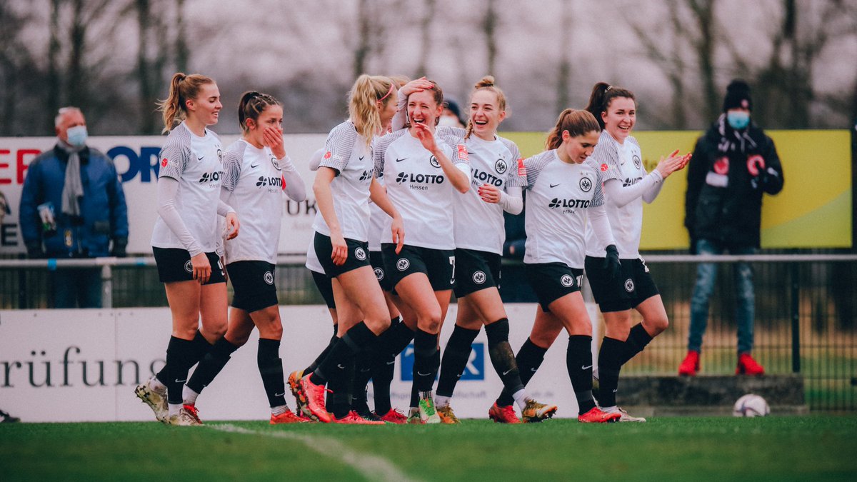 EintrachtFrauen's tweet photo. 3⃣ Punkte zum Rückrundenstart ✅
Perfekter Jahresabschluss ✅
Zum Spielbericht: https://t.co/6EicZyHZWX
#SGE #EintrachtFrauen #DieLiga #SCSSGE https://t.co/gRSYrNbAI5
