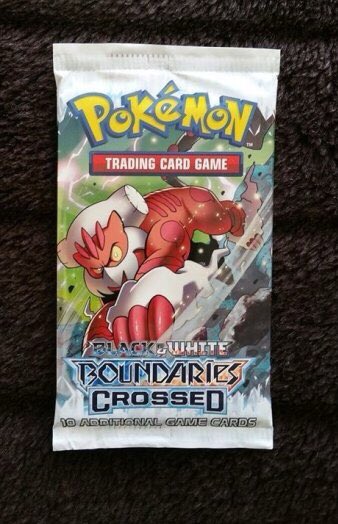 CTPokemonTCG's tweet photo. 🚨New Year Giveaway🚨

Chance To Win A Sealed Black &amp; White Boundaries Crossed Booster Pack!! This Set Came Out in 2012 🤯

How To Enter:
✅ Like This Post
✅ Follow @CTPokemonTCG 
✅ Retweet This Post

Winner Will Be Drawn on 1/11/22 8PM EST Good Luck Everyone 💯 https://t.co/AuCxnoLZ7B