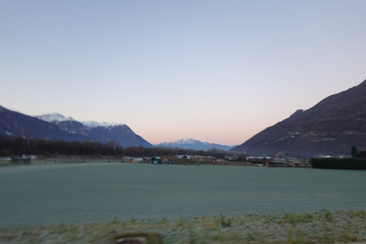 DanielcScherrer's tweet photo. Die erste #Biketour mit dem neuen #Nomad5 im #Ticino war super. Macht bereits jetzt schon Spass. Und ein neuer Trailabschnitt habe ich gleich auch noch entdeckt.. https://t.co/10cV5m7SDj